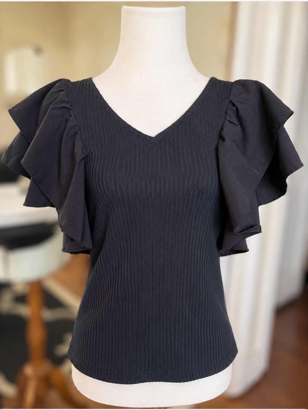 Haute Monde Women’s Black Ruffle Sleeve V-Neck Top